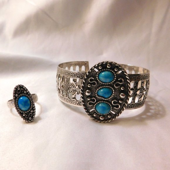 Vintage Sarah Coventry Silver Tone Faux Turquoise Ring and Cuff Bracelet - Picture 1 of 12